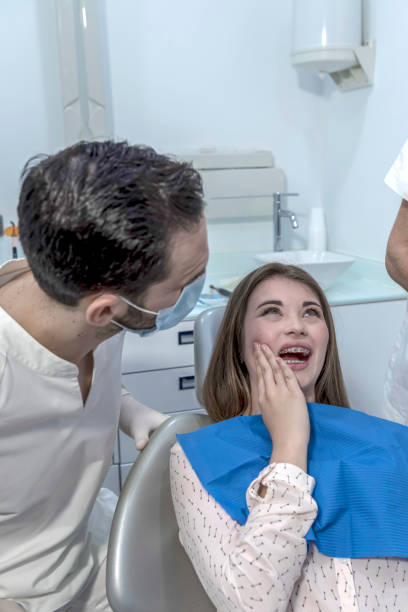 Best Broken or Cracked Tooth Emergency Dentist in Fairview Park, IN